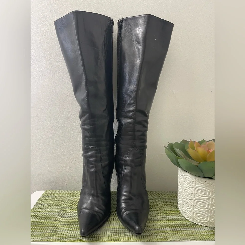 Stuart Weitzman 38 leather boot (4” heel) - Picture 2 of 7